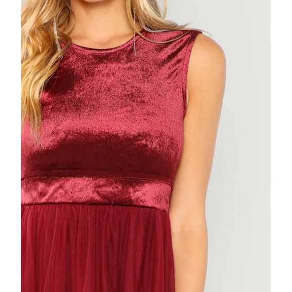 Glamorous Fit N Flare Midi Dress - Picture 3 of 4